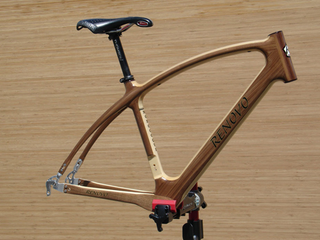Illustration for article titled Wood-Framed Renovo Bicycle Reminds Us of Simpler Times